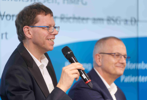 Dr. Ben Michael Risch während der Diskussion Dr. Ben Michael Risch während der Diskussion